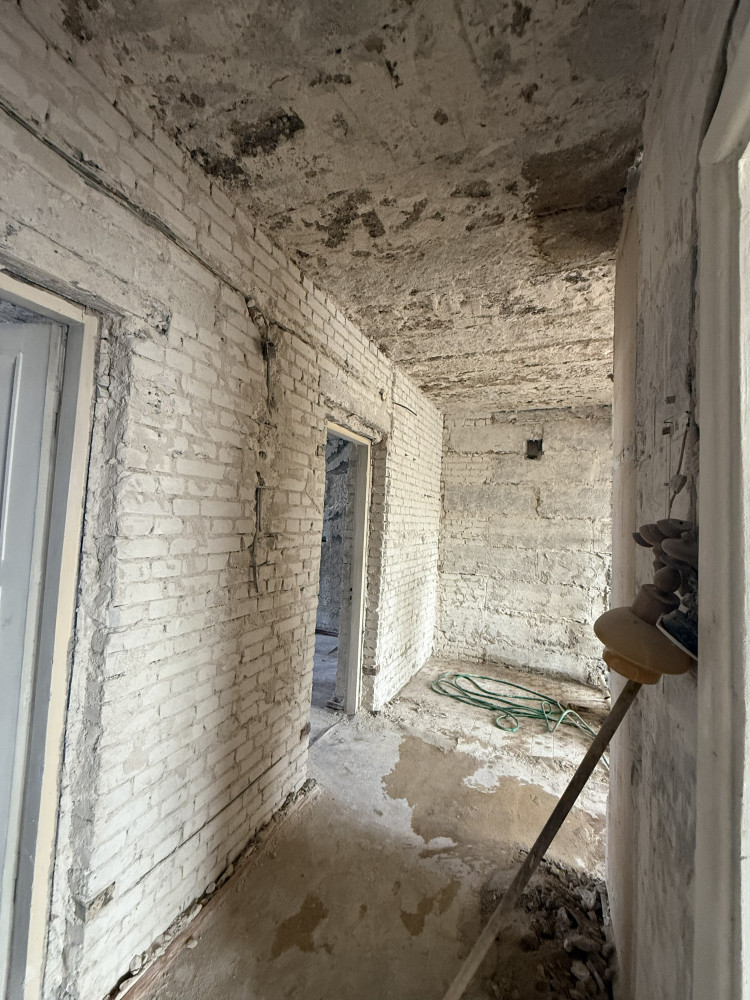 Apdailos komanda, UAB