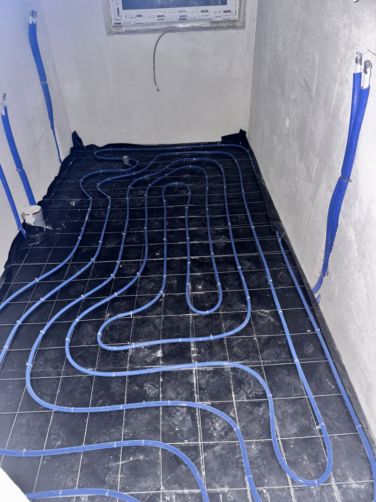 Apdailos komanda, UAB