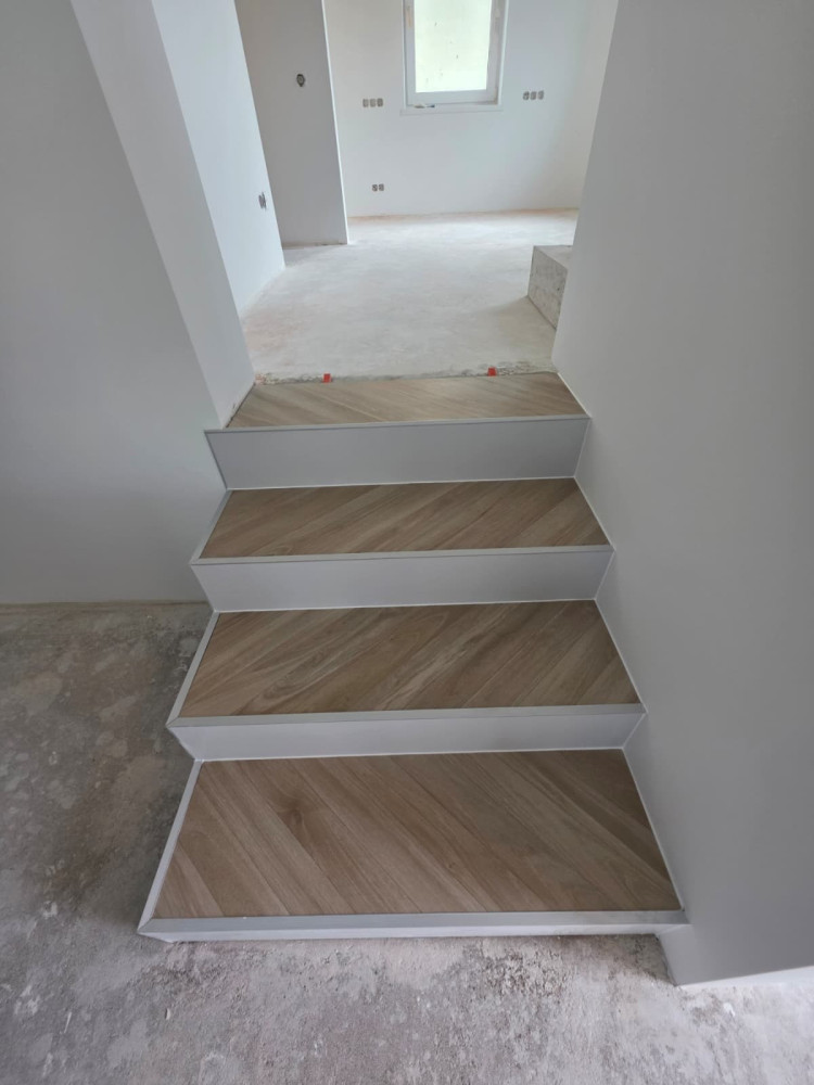 Gipsas ir kartonas, MB