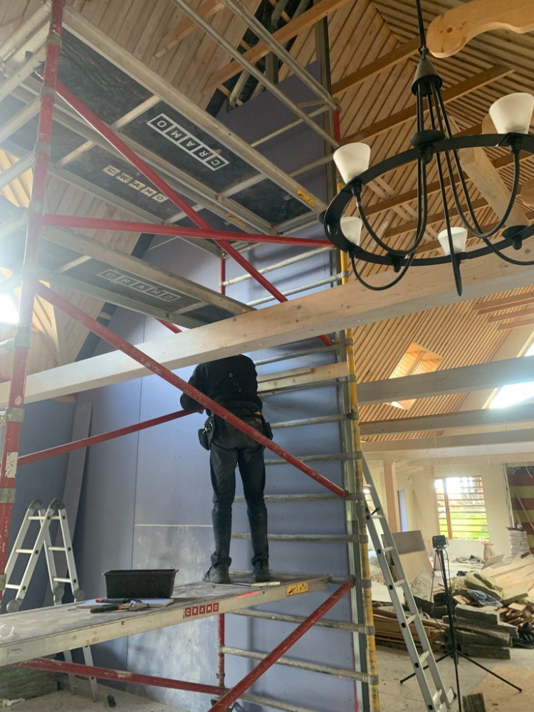 Gipsas ir kartonas, MB