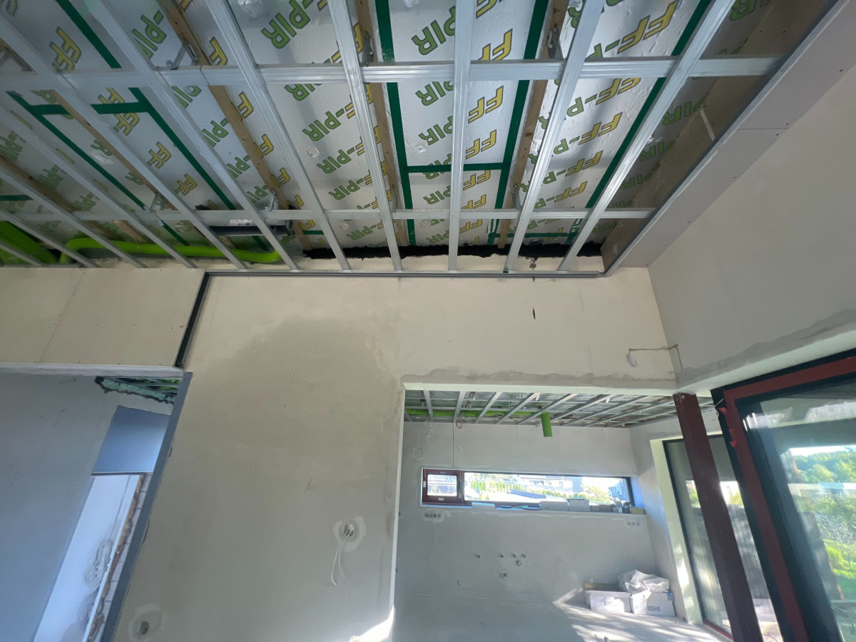 Gipsas ir kartonas, MB