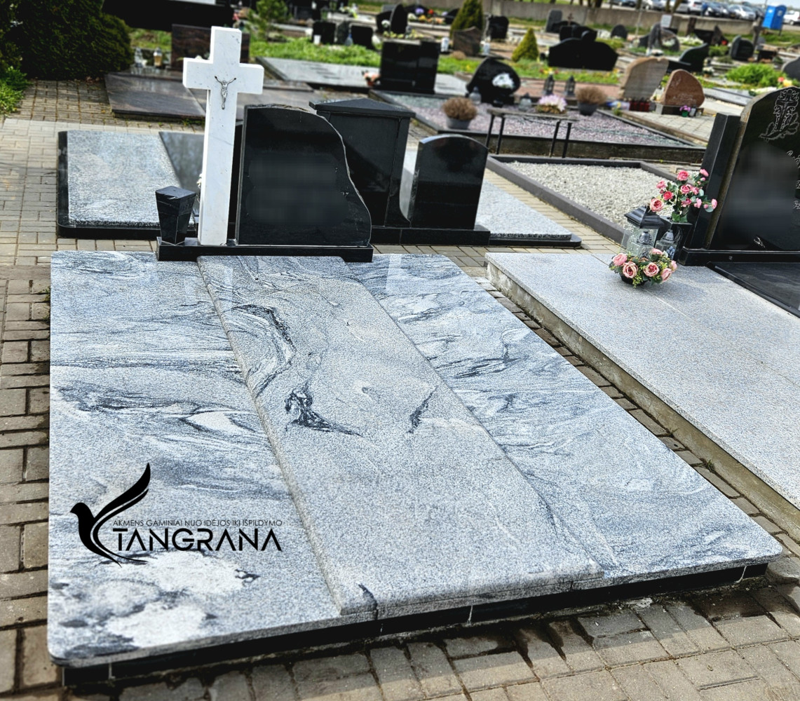 Tangrana, gaminiai iš akmens