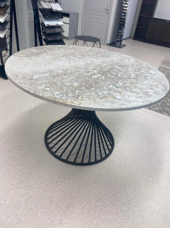 Akmens standartas, MB