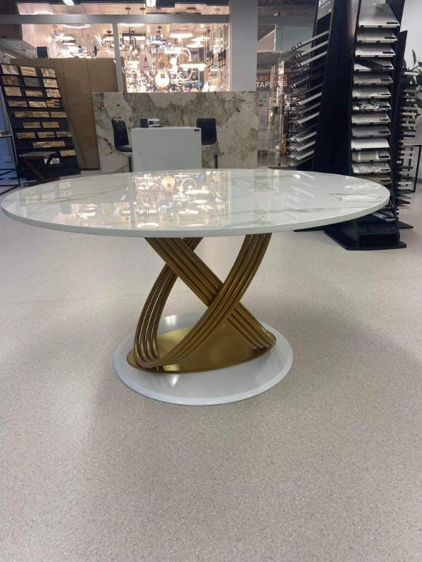 Akmens standartas, MB