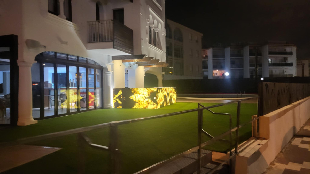 Akmens standartas, MB