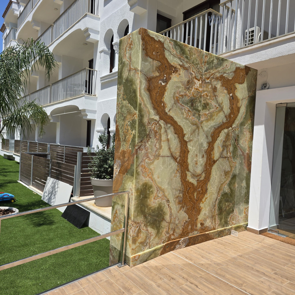 Akmens standartas, MB