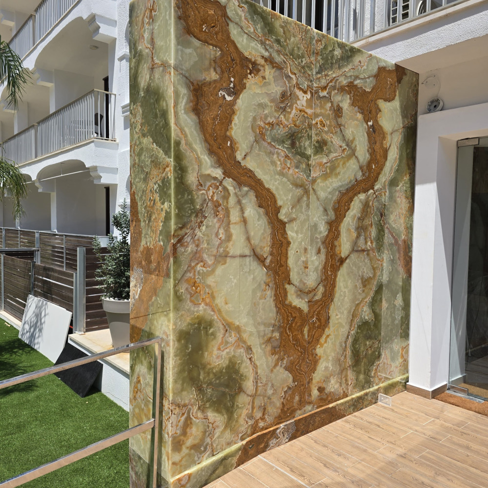 Akmens standartas, MB