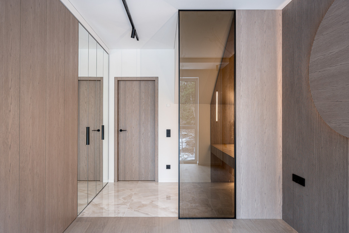 Apdailos Džiazas, MB