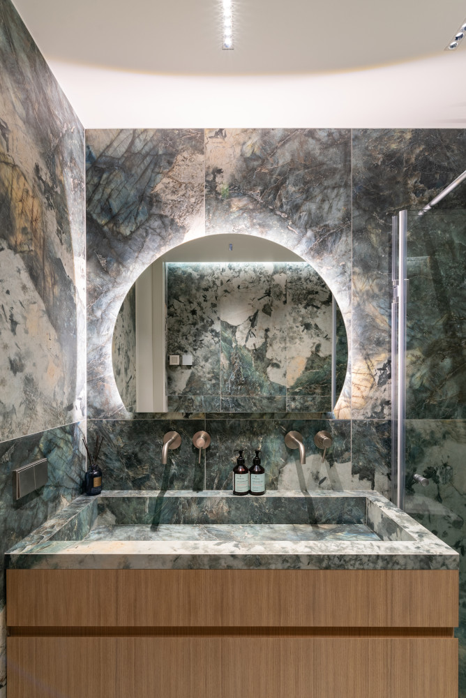 Apdailos Džiazas, MB