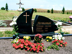 D. Vaitkaus paminklai