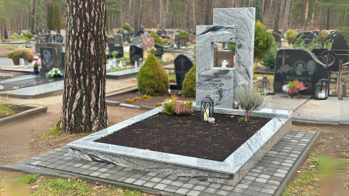 Egidijaus paminklai