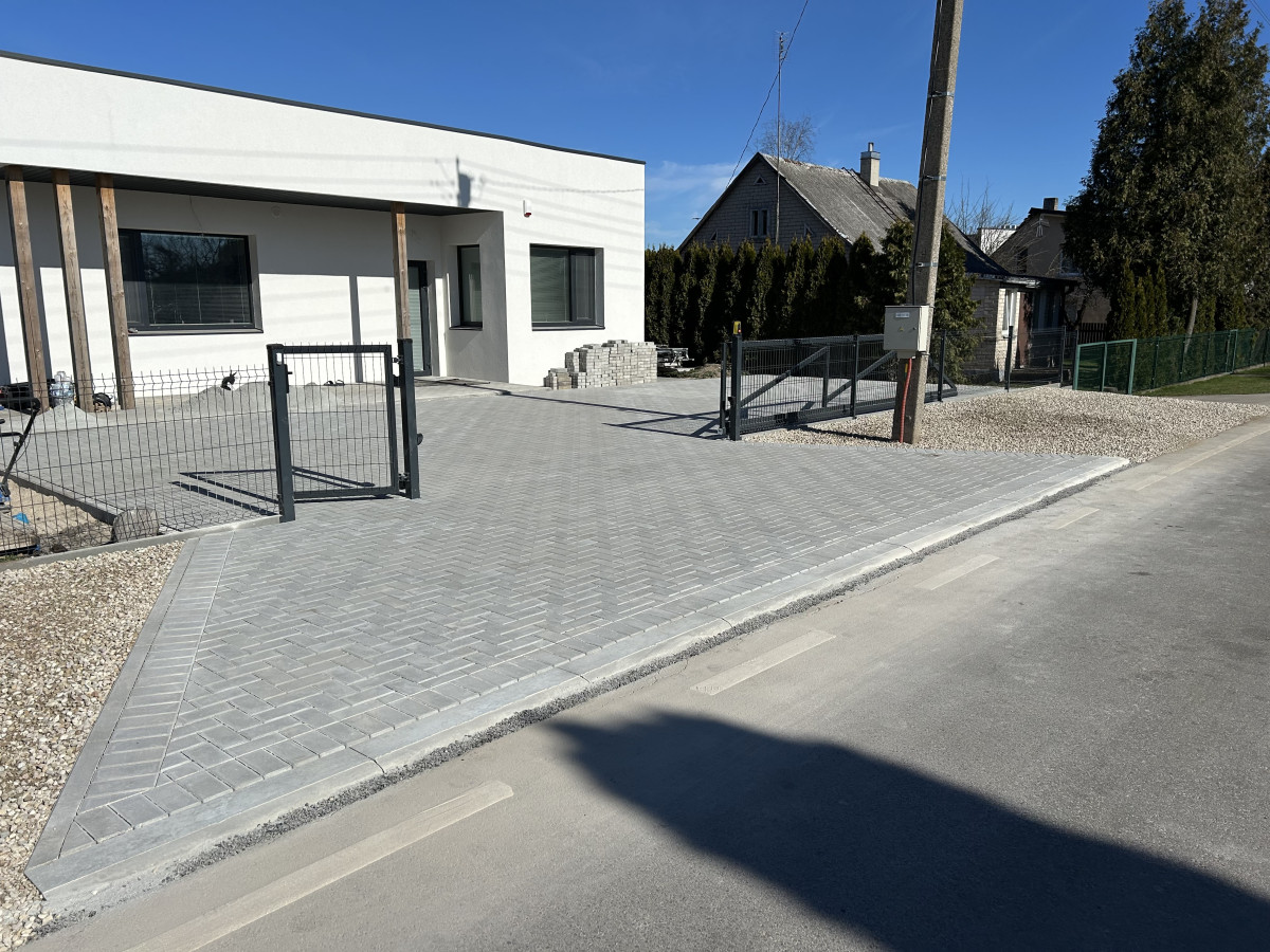 Kloteka, MB
