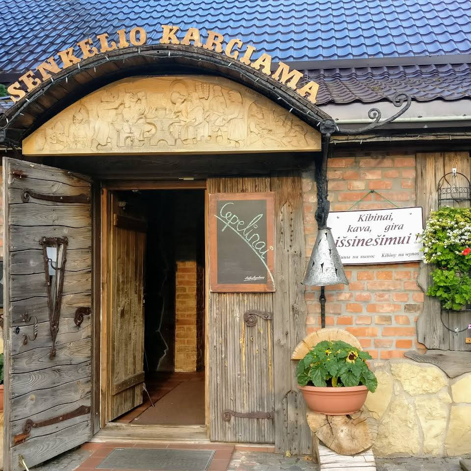 Senkelio karčiama, UAB