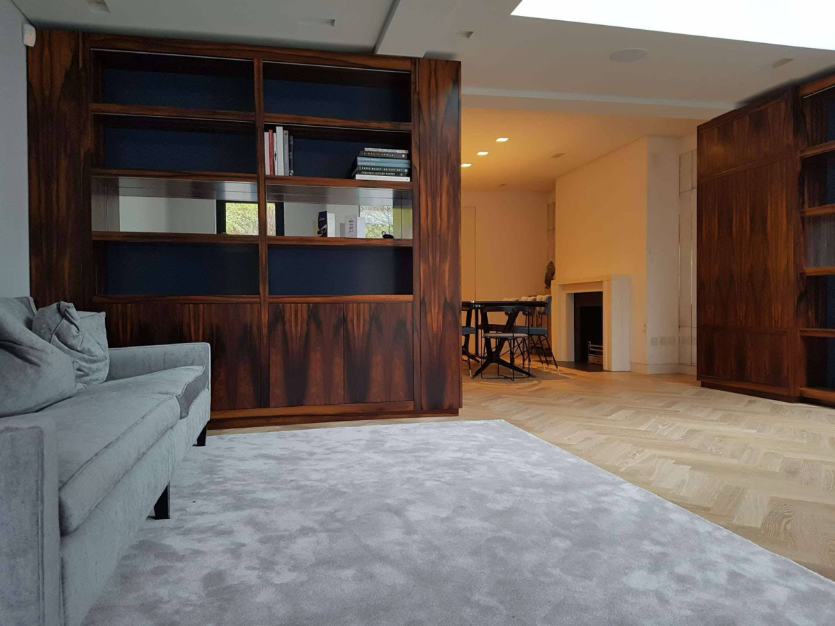 Balajano slėnio baldai, MB