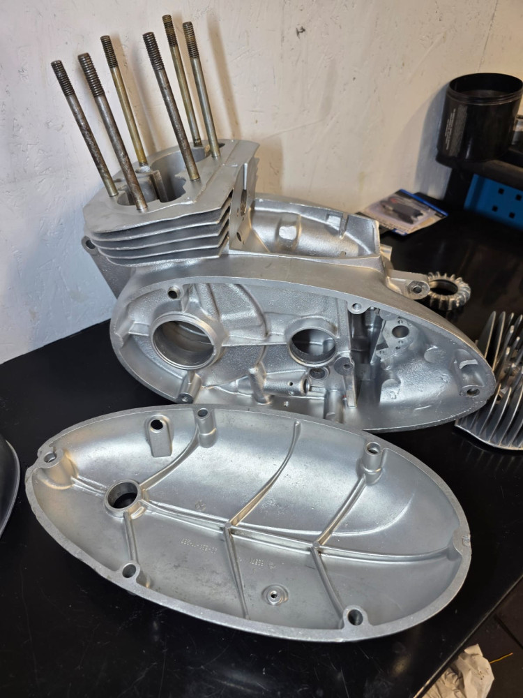 Švarios dalys, R. Kaminsko IVV