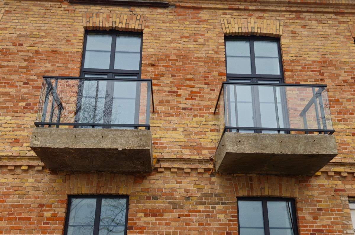 Glastec stiklas, MB