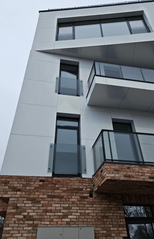 Glastec stiklas, MB