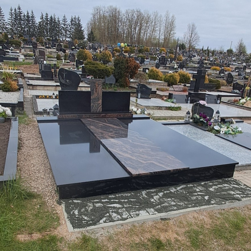 Tomkapa, MB