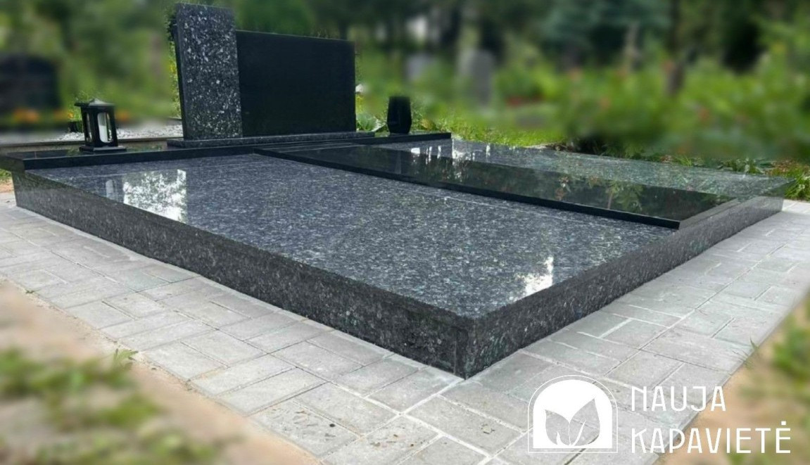 Nauja kapavietė, MB