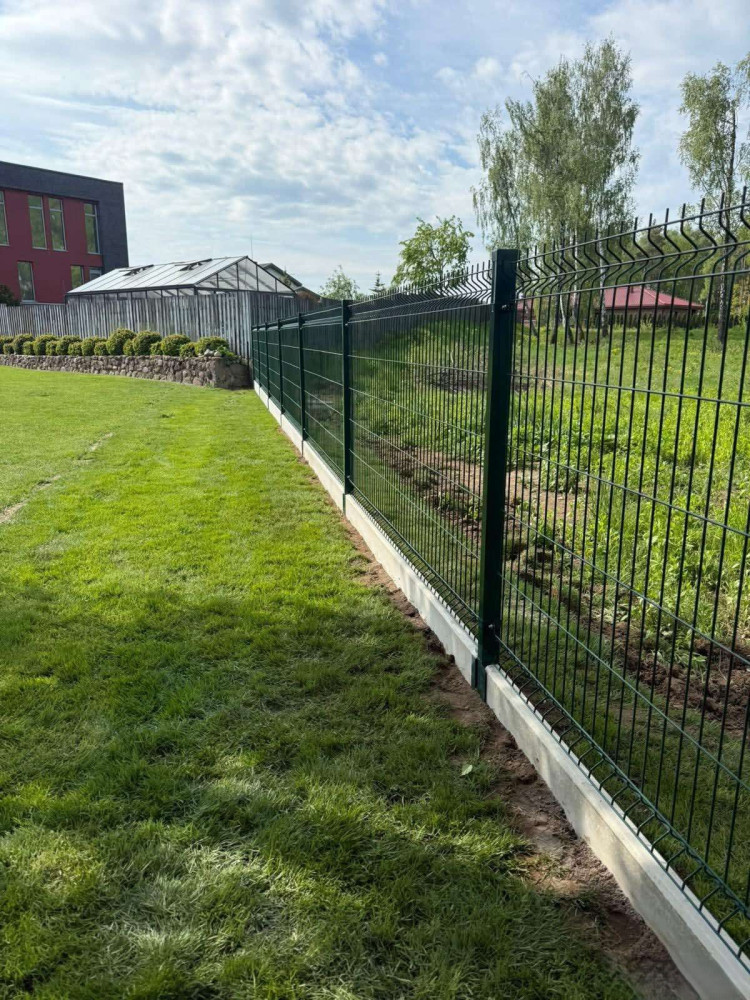 Segmentinės tvoros, MB