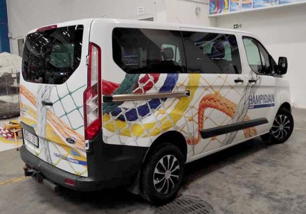Automobilių apklijavimas Automobilių apklijavimas