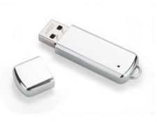 Metalinis reklaminis USB raktas su logotipu