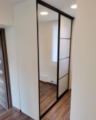 Spintos su slankiojančiomis sistemomis, stumdomos durys