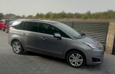 Peugeut 5008 2015m