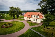 PAKĖVIO DVARO CENTRINIAI RŪMAI