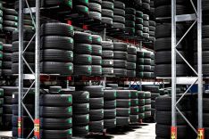 Stelažai padangoms sandėliuoti