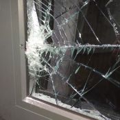 Stiklo paketų keitimas