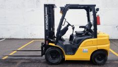 Nuoma: Dyzelinis šakininis krautuvas Hyundai 25D-9