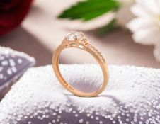 Auksinis sužadėtuvių žiedas moterims