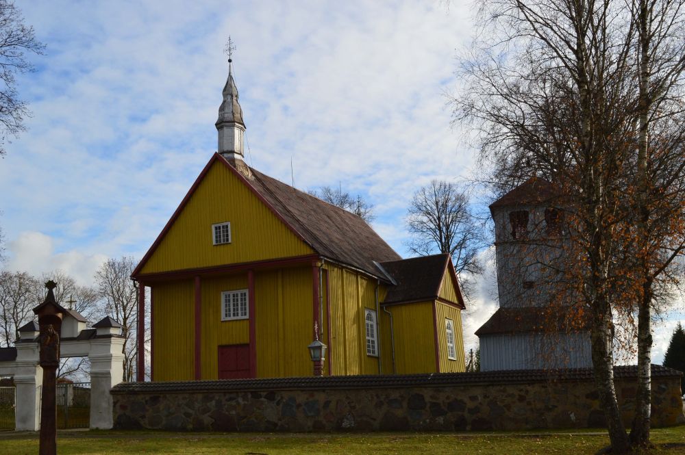 Karklėnų bažnyčia