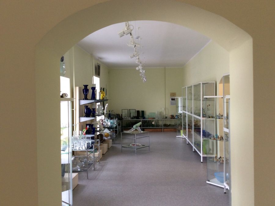 Balninkų stiklo muziejus ir paveikslų galerija