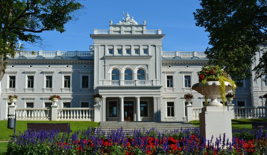 Plungės Mykolo Oginskio dvaro rūmai / Žemaičių dailės muziejus