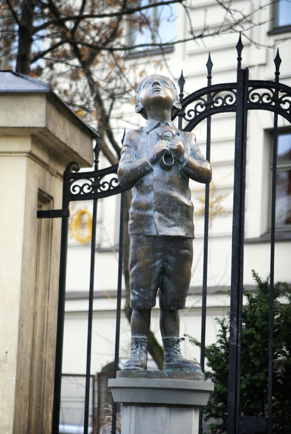 Rašytojo Romain Gary skulptūra