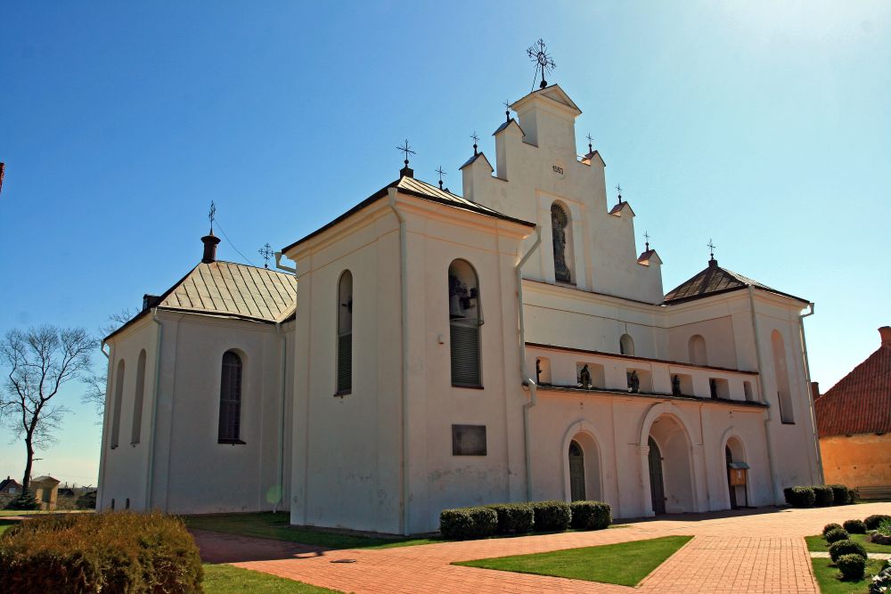 Linkuvos Švč. M. Marijos Škaplierinės bažnyčia ir Karmelitų vienuolynas