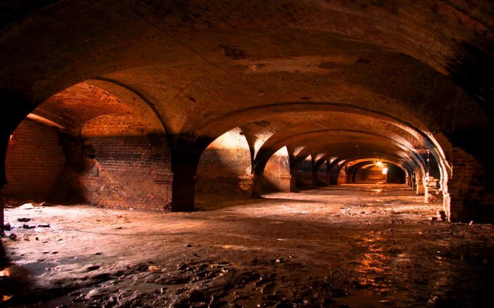 Kybartų požemiai po geležinkelio sandėlio pastatu