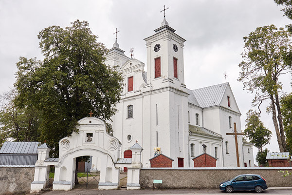 Mosėdžio Šv. Mykolo Archangelo bažnyčia