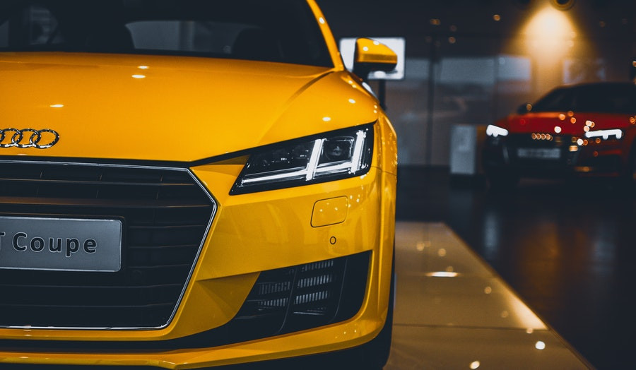 Kiek tarnauja lengvojo automobilio akumuliatorius?
