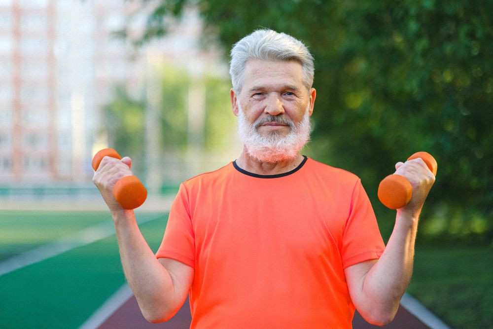 Geriausi kardio treniruokliai ir tokių treniruočių nauda senjorams