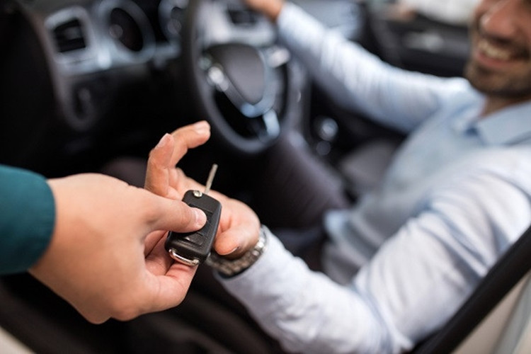 Ką reikia žinoti apie trumpalaikę automobilių nuomą