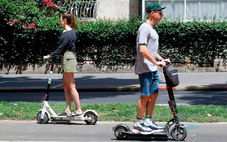 Ką reikia žinoti elektrinio paspirtuko vairuotojui?