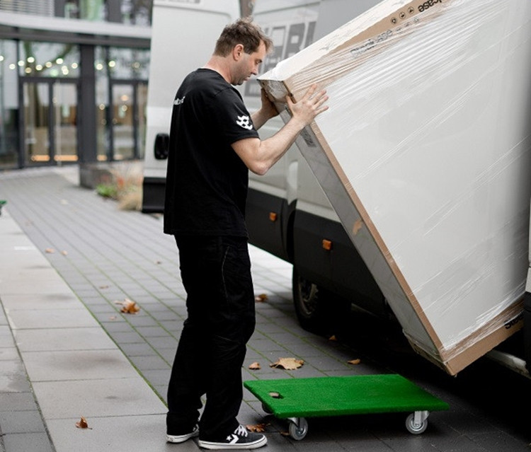 Biuro baldų pervežimas autotransportu