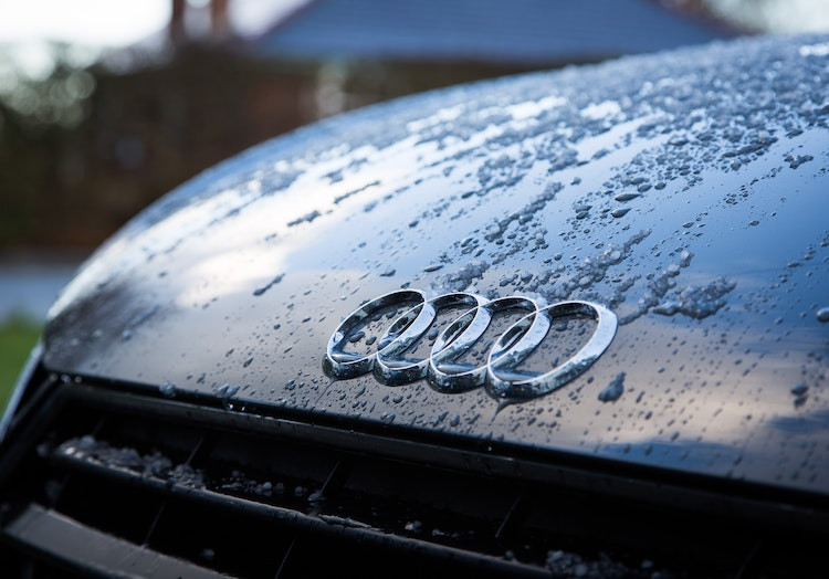 Atskleisti automobiliai, kurių rida 2022 m. klastota dažniausiai: sąrašo viršuje – Audi A8