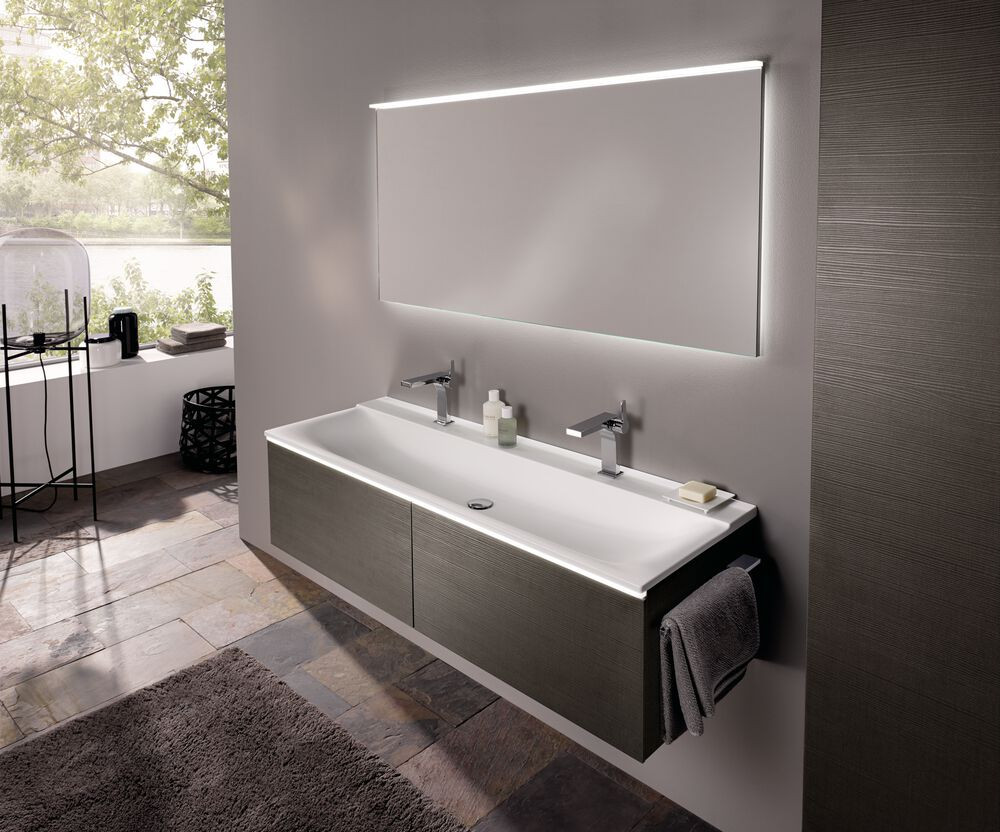 Drėgmę vonioje galima neutralizuoti gera ventiliacija, funkcionaliais baldais bei tinkamu prietaisų išdėstymu
