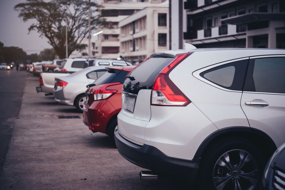 Automobiliai su galingais varikliais į eismo įvykius patenka dažniau