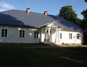 Pavirvyčio dvaras