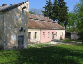 Buvusio Veisiejų dvaro fligelis su parku